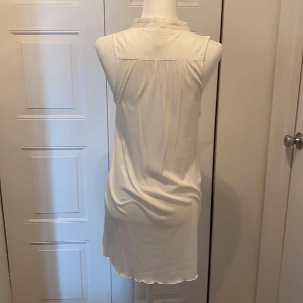 anthropologie Tiny Embroidered Sleeveless Tunic - Picture 7 of 10